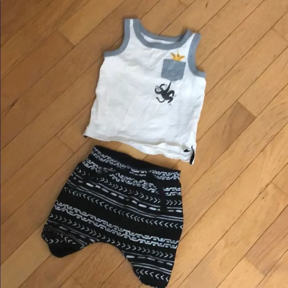 Monkey love outfit 🐒